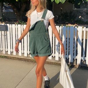princess polly romper! great condition! warn once and originally 70$